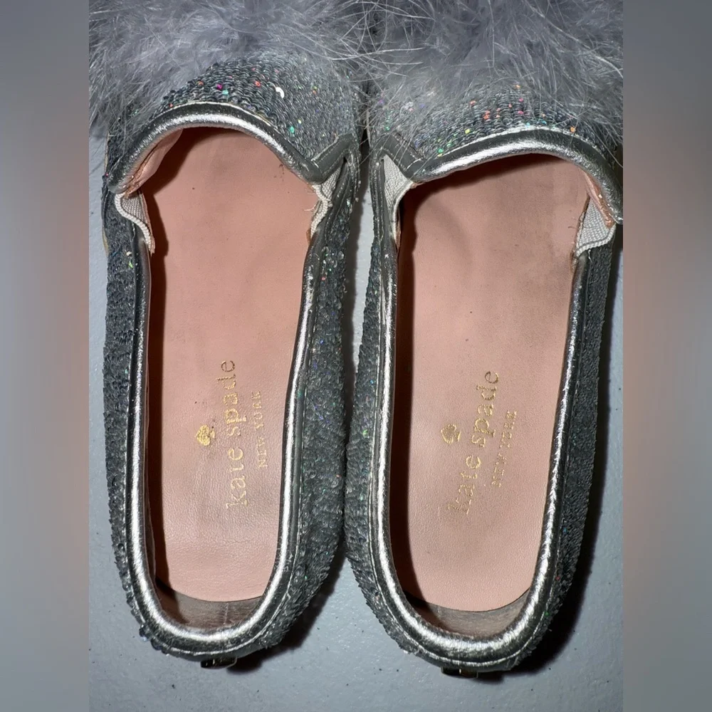 Kate Spade Latina Silver Leather Sequin Feather Pom Shoes Size 6M